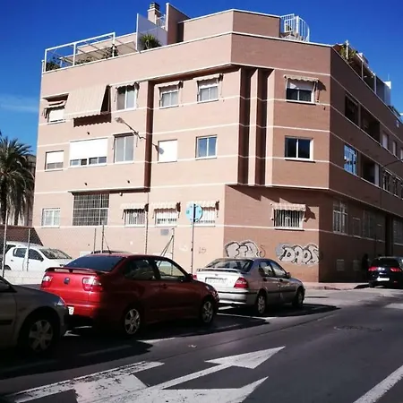 Апартаменты Calle Victor De La Serna Аликанте